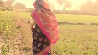 indian desi old village aunty saree porn