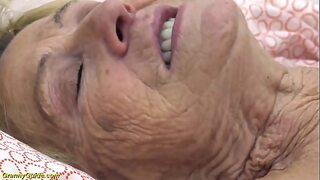 Old lady 90 years old woman xxx video